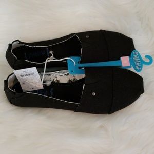 NWT Black Slip Ons